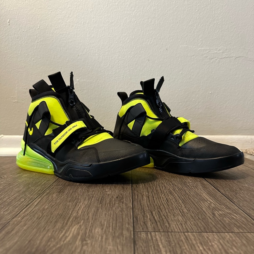 Nike Air Force 270 Utility Shoes